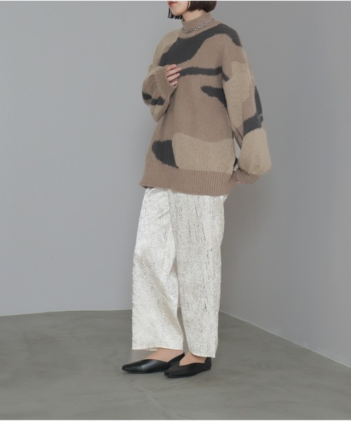 OandI（オーアンドアイ）の「総柄シャギーニットプルオーバー（ニット/セーター・レディース・グレイッシュベージュ/ブラック・FREE）」の18枚目の写真