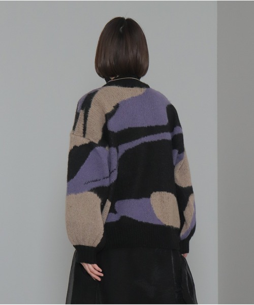 OandI（オーアンドアイ）の「総柄シャギーニットプルオーバー（ニット/セーター・レディース・グレイッシュベージュ/ブラック・FREE）」の14枚目の写真