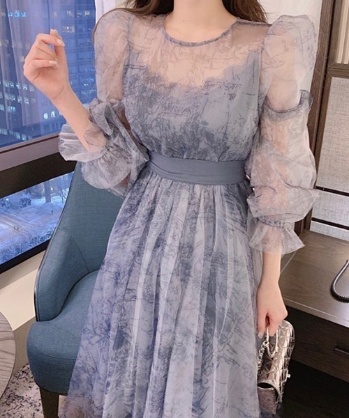 gossip!ロサンゼルス(ゴシップロサンゼルス)の「YUGA パフスリーブレースアップドレス(ワンピース・レディース・ブラウン/グレー・FREE)」の4枚目の写真