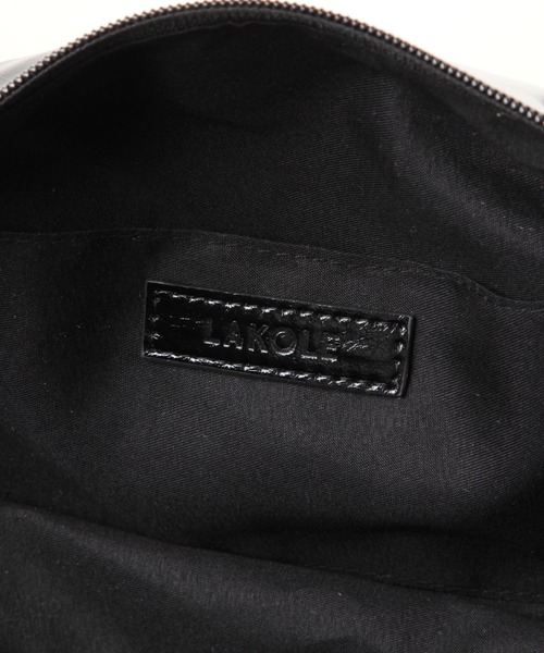 LAKOLE（ラコレ）の「エナメルスクエアボストンバッグ / 283535（ボストンバッグ・レディース・オフホワイト/ブラウン/ブラック・FREE）」の15枚目の写真