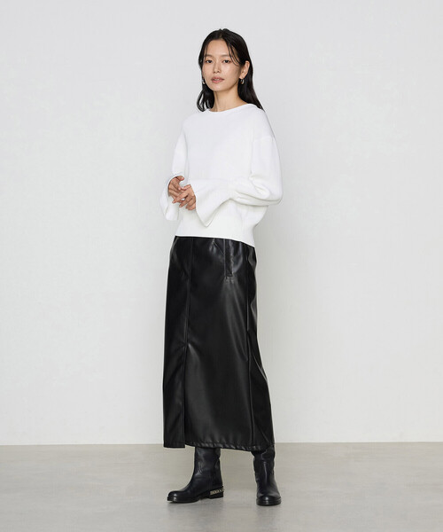 COMME CA(コムサ)の「コットンポリエステル フレアスリーブニット(ニット/セーター・レディース・ブラック/オフホワイト・9号)」の3枚目の写真