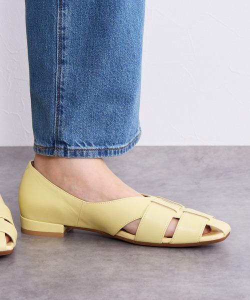 HIMIKO（ヒミコ）の「【Made in Japan】【HIMIKO】グルカパンプス/651104（パンプス・レディース・ブラック/アイボリー/シルバー/イエロー・22.5cm/25.0cm/24.0cm/23.0cm/23.5cm/25.5cm/24.5cm/22.0cm/21.5cm/26.0cm/26.5cm）」の13枚目の写真