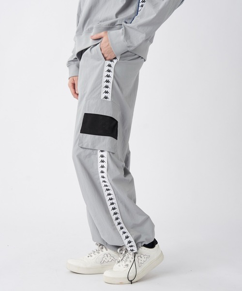 Kappa(カッパ)の「ナイロントラックパンツ (ユニセックス)(その他パンツ・メンズ・グレー/グリーン・MEDIUM/LARGE/X-LARGE)」の17枚目の写真