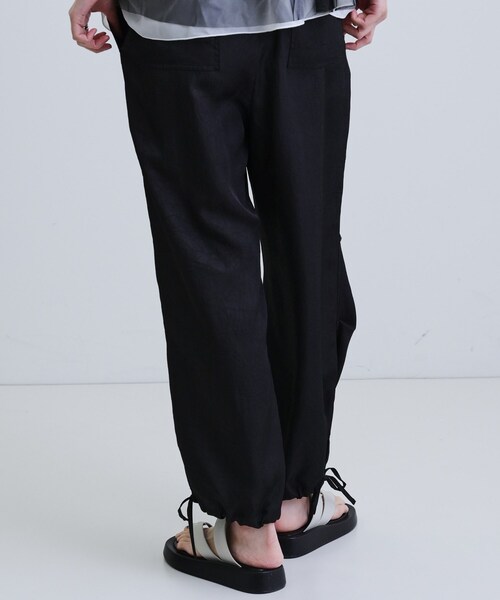 GALLEST(ギャレスト)の「ドレープサテンパンツ(その他パンツ・レディース・ブラック/ベージュ・36/38)」の16枚目の写真