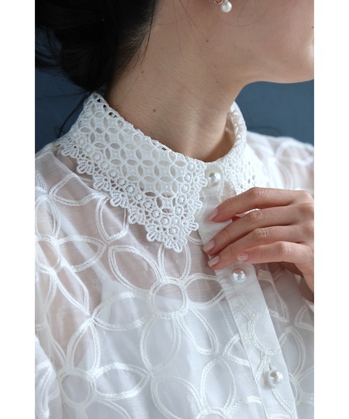 cawaii - 新品 cawaii FRENCH PAVE 花レース 花刺繍 きれいめ ブラウス 花刺繍が咲き広がるレース襟シアーブラウス（インナー付き