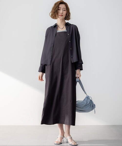 23区（ニジュウサンク）の「【Oggi5月号掲載/接触冷感/速乾性】シアータンブラー シャツ（シャツ/ブラウス・レディース・ブラック系/ベージュ系/ダークブラウン系/ダークグリーン系・38）」の15枚目の写真