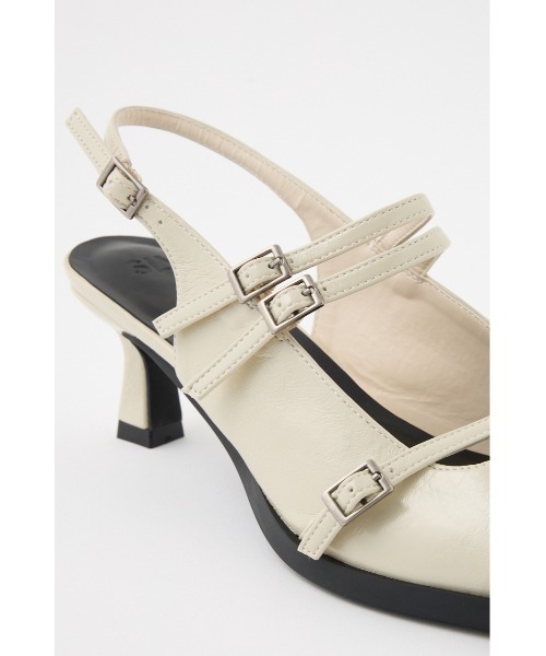 SLY（スライ）の「BELTED SLING PUMPS ベルティド スリング パンプス（パンプス・レディース・ブラック/アイボリー・MEDIUM/SMALL/LARGE）」の4枚目の写真