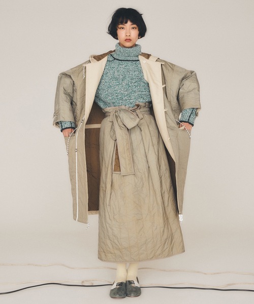 sneeuw(スニュウ)の「ラインタートルニット(ニット/セーター・レディース・ブラック/グリーン・1/3)」の3枚目の写真