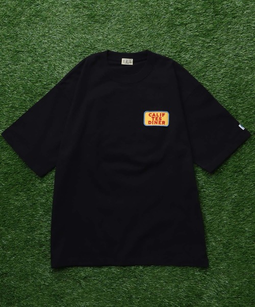 The Endless Summer(エンドレスサマー)の「TES CALIFORNIA DINER EMB BIG T-SHIRT / ビッグシルエットTシャツ(Tシャツ/カットソー・メンズ・ホワイト/ブラック/ブラウン/ネイビー・X-LARGE/LARGE/MEDIUM/SMALL)」の10枚目の写真