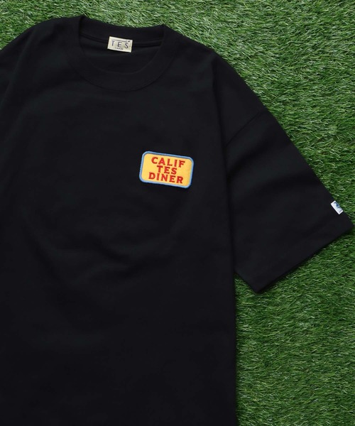 The Endless Summer(エンドレスサマー)の「TES CALIFORNIA DINER EMB BIG T-SHIRT / ビッグシルエットTシャツ(Tシャツ/カットソー・メンズ・ホワイト/ブラック/ブラウン/ネイビー・X-LARGE/LARGE/MEDIUM/SMALL)」の11枚目の写真