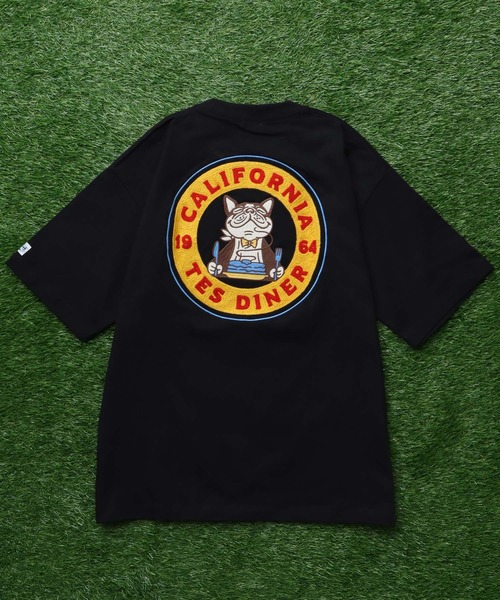 The Endless Summer(エンドレスサマー)の「TES CALIFORNIA DINER EMB BIG T-SHIRT / ビッグシルエットTシャツ(Tシャツ/カットソー・メンズ・ホワイト/ブラック/ブラウン/ネイビー・X-LARGE/LARGE/MEDIUM/SMALL)」の13枚目の写真