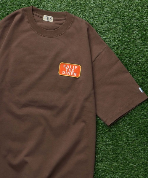 The Endless Summer(エンドレスサマー)の「TES CALIFORNIA DINER EMB BIG T-SHIRT / ビッグシルエットTシャツ(Tシャツ/カットソー・メンズ・ホワイト/ブラック/ブラウン/ネイビー・X-LARGE/LARGE/MEDIUM/SMALL)」の17枚目の写真