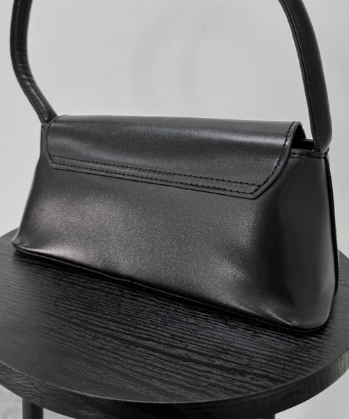LVEU.(ラブユ.)の「【LVEU.】クラシックハンドバッグ / バッグ 鞄 BAG ハンドバッグ クラシカル フォーマル 合成皮革 合皮 ブラック ZOZOTOWN限定(ハンドバッグ・レディース・ブラック・FREE)」の12枚目の写真