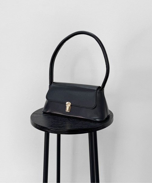 LVEU.(ラブユ.)の「【LVEU.】クラシックハンドバッグ / バッグ 鞄 BAG ハンドバッグ クラシカル フォーマル 合成皮革 合皮 ブラック ZOZOTOWN限定(ハンドバッグ・レディース・ブラック・FREE)」の14枚目の写真