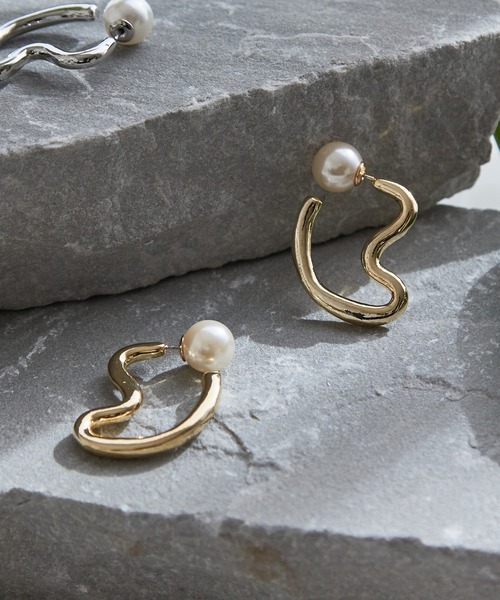 collex(コレックス)の「【dignif】【金属アレルギー対応】パールキャッチウェーブ2WAYピアス(ピアス(両耳用)・レディース・ゴールド/シルバー・フリー)」の1枚目の写真