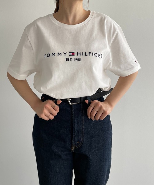 TOMMY HILFIGER（トミーヒルフィガー）の「【TOMMY HILFIGER】Men's Core Tommy Logo Tee（Tシャツ/カットソー・レディース・ホワイト/ブラック/ネイビー/グレー・LARGE）」の2枚目の写真