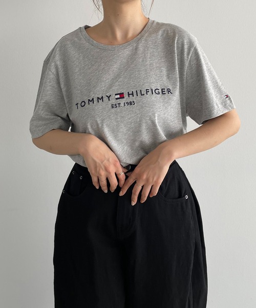 TOMMY HILFIGER（トミーヒルフィガー）の「【TOMMY HILFIGER】Men's Core Tommy Logo Tee（Tシャツ/カットソー・レディース・ホワイト/ブラック/ネイビー/グレー・LARGE）」の12枚目の写真