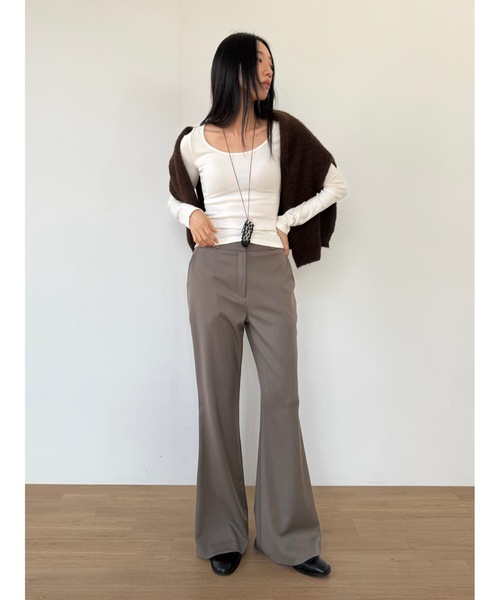 Didot.showroom（ディドット ショールーム）の「ブーツカットスラックス（スラックス・レディース・ブラック/ブラウン・S/M）」の14枚目の写真