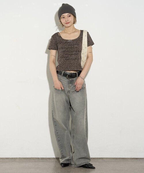 WHO'S WHO gallery(フーズフーギャラリー)の「【WEB限定】アソート柄メッセージ半袖TEE(Tシャツ/カットソー・レディース・グレー/カーキ・FREE)」の10枚目の写真