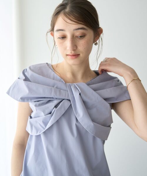 YECCA VECCA（イェッカヴェッカ）の「リボンデザインブラウス（シャツ/ブラウス・レディース・ブルー/ベージュ/ブラック・FREE）」の21枚目の写真