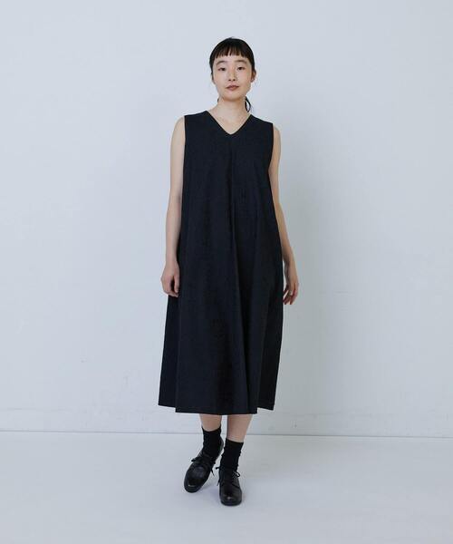 LOISIR（ロワズィール）の「チキンエンブロイダリーAラインワンピース（ワンピース・レディース・ブラック・FREE）」の10枚目の写真