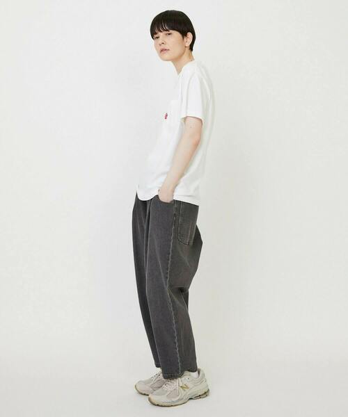 FRAPBOIS(フラボア)の「パークポケT(Tシャツ/カットソー・レディース・チャコールグレー/ホワイト・2/1)」の9枚目の写真