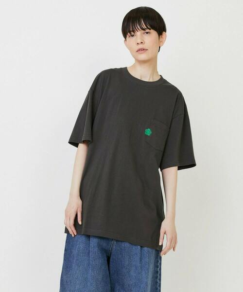 FRAPBOIS(フラボア)の「パークポケT(Tシャツ/カットソー・レディース・チャコールグレー/ホワイト・2/1)」の15枚目の写真