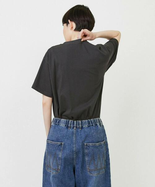 FRAPBOIS(フラボア)の「パークポケT(Tシャツ/カットソー・レディース・チャコールグレー/ホワイト・2/1)」の19枚目の写真