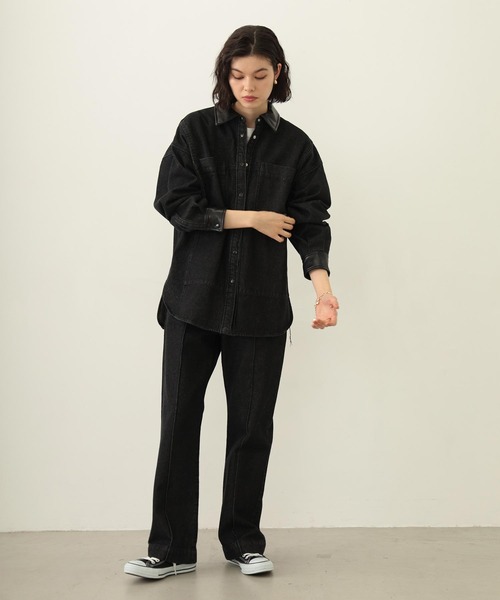 MILKFED.（ミルクフェド）の「WIDE DENIM SHIRT（シャツ/ブラウス・レディース・ブラック/ライトブルー・S/M）」の20枚目の写真