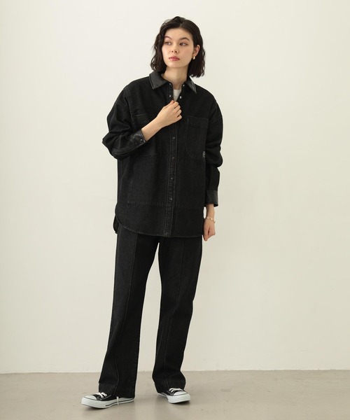 MILKFED.（ミルクフェド）の「WIDE DENIM SHIRT（シャツ/ブラウス・レディース・ブラック/ライトブルー・S/M）」の21枚目の写真