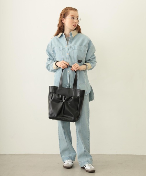 MILKFED.（ミルクフェド）の「WIDE DENIM SHIRT（シャツ/ブラウス・レディース・ブラック/ライトブルー・S/M）」の5枚目の写真