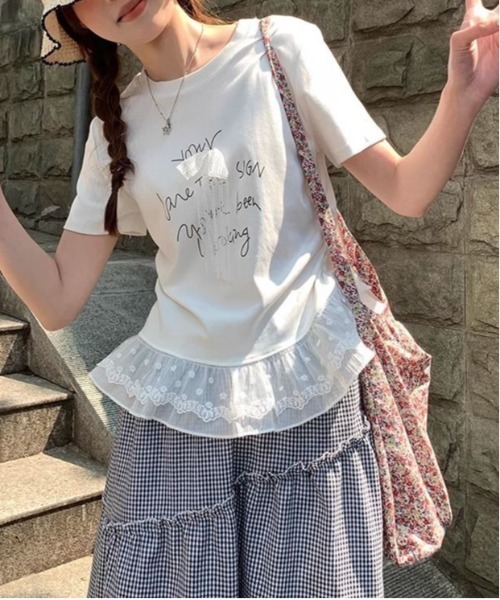 AsheKsha(アシクシャ)の「【新作】ィングプリント レースリボントップス|ボディコンシャスシルエットで叶える大人のフェミニンコーデ(Tシャツ/カットソー・レディース・グレー/ホワイト・F)」の6枚目の写真