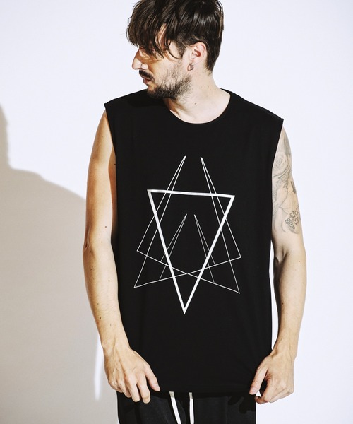 NO ID.（ノーアイディ）の「【NO ID.】Geometric Print Sleeveless Big Pullover / ジオメトリック プリント スリーブレス ビッグ プルオーバー（タンクトップ・メンズ・ホワイト/グレー/ブラック・ONE SIZE）」の6枚目の写真