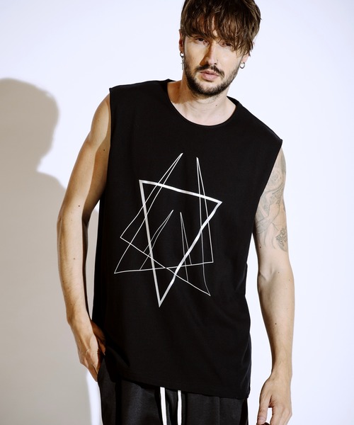 NO ID.（ノーアイディ）の「【NO ID.】Geometric Print Sleeveless Big Pullover / ジオメトリック プリント スリーブレス ビッグ プルオーバー（タンクトップ・メンズ・ホワイト/グレー/ブラック・ONE SIZE）」の7枚目の写真
