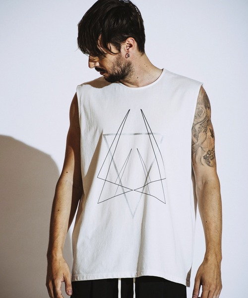 NO ID.（ノーアイディ）の「【NO ID.】Geometric Print Sleeveless Big Pullover / ジオメトリック プリント スリーブレス ビッグ プルオーバー（タンクトップ・メンズ・ホワイト/グレー/ブラック・ONE SIZE）」の10枚目の写真