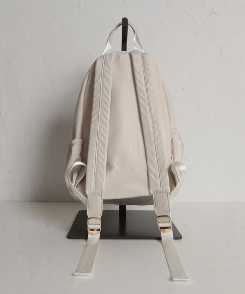 tocco closet(トッコ クローゼット)の「金具リボンミニリュック(~11インチタブレット対応)(バックパック/リュック・レディース・ブラック/ベージュ/ネイビー・FREE)」の17枚目の写真