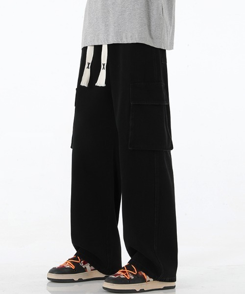 SHEPP(シープ)の「デニムワイドカーゴパンツ(デニムパンツ・メンズ・ライトブルー/ブラック/グレー・L/XL)」の4枚目の写真