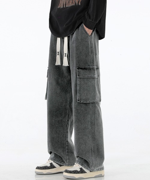 SHEPP(シープ)の「デニムワイドカーゴパンツ(デニムパンツ・メンズ・ライトブルー/ブラック/グレー・L/XL)」の5枚目の写真