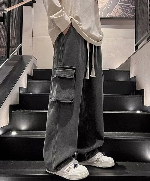 SHEPP(シープ)の「デニムワイドカーゴパンツ(デニムパンツ・メンズ・ライトブルー/ブラック/グレー・L/XL)」の9枚目の写真