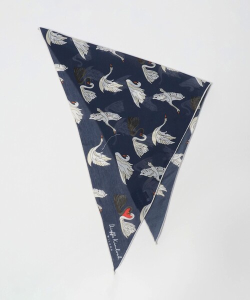 Kinloch（キンロック）の「＜Dieffe Kinloch＞C/SI トライアングル スカーフ（バンダナ/スカーフ・レディース・クリーム/ライトブルー/ライム/ネイビー・FREE）」の4枚目の写真