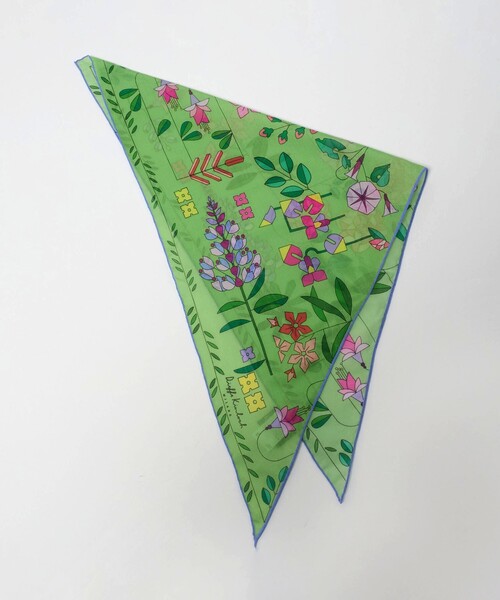 Kinloch（キンロック）の「＜Dieffe Kinloch＞C/SI トライアングル スカーフ（バンダナ/スカーフ・レディース・クリーム/ライトブルー/ライム/ネイビー・FREE）」の3枚目の写真