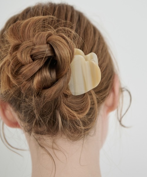 Crisp（クリスプ）の「マーブルハートクリップ（バレッタ/ヘアクリップ・レディース・アイボリー/ブラウン・FREE）」の2枚目の写真