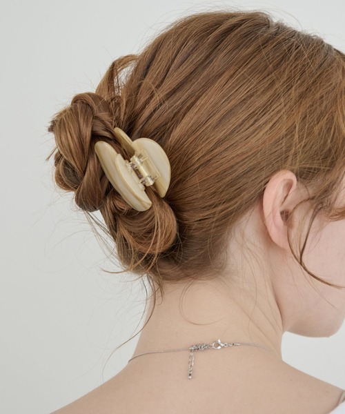 Crisp（クリスプ）の「マーブルハートクリップ（バレッタ/ヘアクリップ・レディース・アイボリー/ブラウン・FREE）」の6枚目の写真