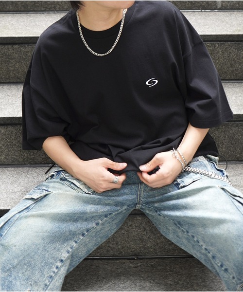 ILL'S(イルズ)の「ビッグシルエット ワンポイント刺繍 裾ドローコード Tシャツ カットソー ユニセックス(Tシャツ/カットソー・メンズ・ブラック/ブルー/ホワイト・M/L)」の3枚目の写真