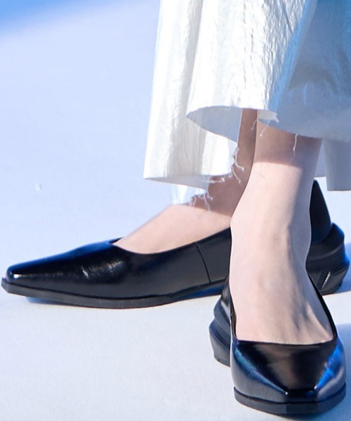 nissen（ニッセン）の「【ゆったり幅広】ACQUA PALETTE（アクアパレット）スクエアトゥパンプス（ワイズ４E）（パンプス・レディース・シルバー/グレイッシュベージュ/ブラック・LL/L/M/3L）」の4枚目の写真