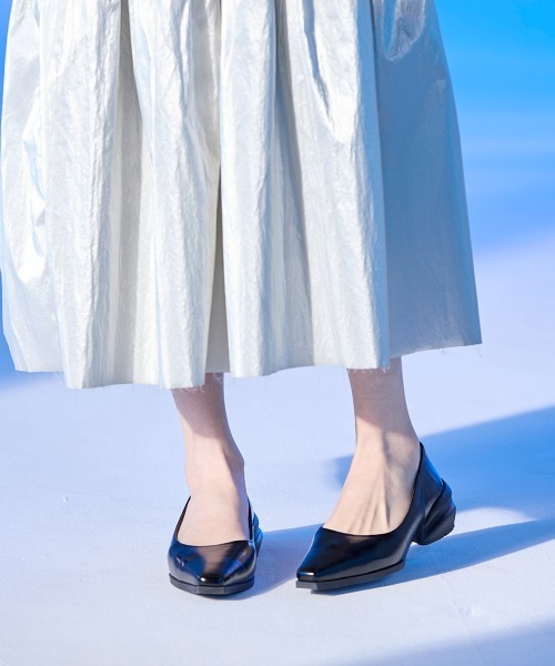 nissen（ニッセン）の「【ゆったり幅広】ACQUA PALETTE（アクアパレット）スクエアトゥパンプス（ワイズ４E）（パンプス・レディース・シルバー/グレイッシュベージュ/ブラック・LL/L/M/3L）」の5枚目の写真