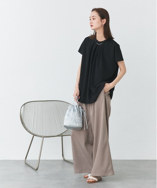 ad thie(アドティエ)の「ジョーゼット フロントタック フレンチスリーブブラウス(シャツ/ブラウス・レディース・ブラック/グレー系/オフホワイト・FREE)」の18枚目の写真