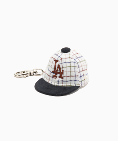 NEW ERA（ニューエラ）の「NEW ERA / ニューエラ 別注 SOKTAS LAD CapKeyholder（その他小物・メンズ・ホワイト×ホワイト・FREE）」の2枚目の写真