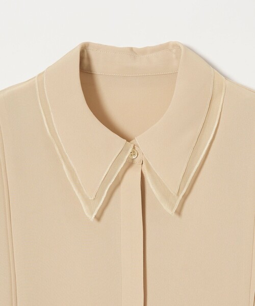 EMMEL REFINES（エメルリファインズ）の「＜EMMEL REFINES＞EM レイヤー トロミ シャツ（シャツ/ブラウス・レディース・ベージュ/オフホワイト・FREE）」の10枚目の写真