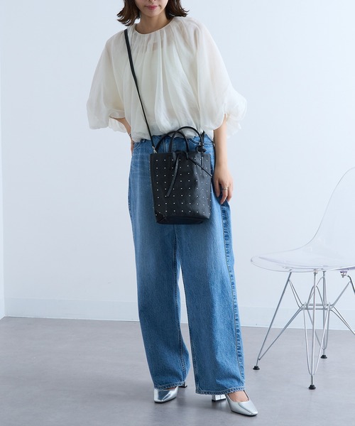 MARLON FIRENZE(マーロンフィレンツェ)の「【MARLON FIRENZE】イタリアンレザー スタッズトートバッグ(トートバッグ・レディース・グレイッシュベージュ/ブラック・FREE)」の3枚目の写真